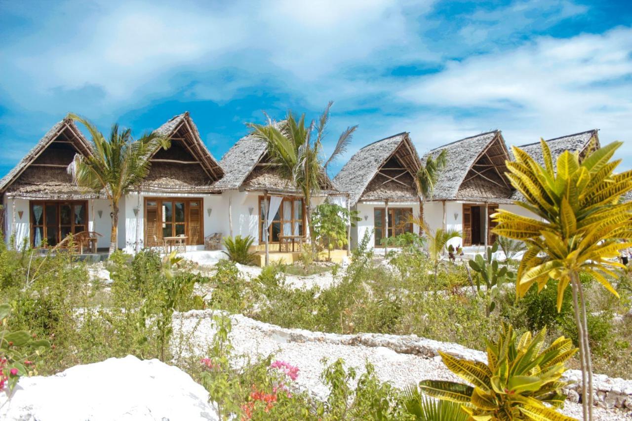 Zanzibar Kusini Beach Bungalows Hotel Кизимкази Екстериор снимка