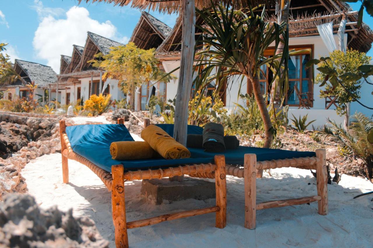 Zanzibar Kusini Beach Bungalows Hotel Кизимкази Екстериор снимка